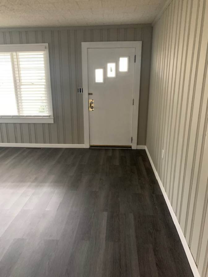 Alcove Rooms's room