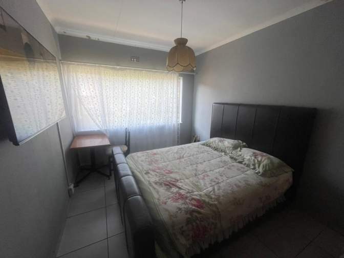 Gerald V's room
