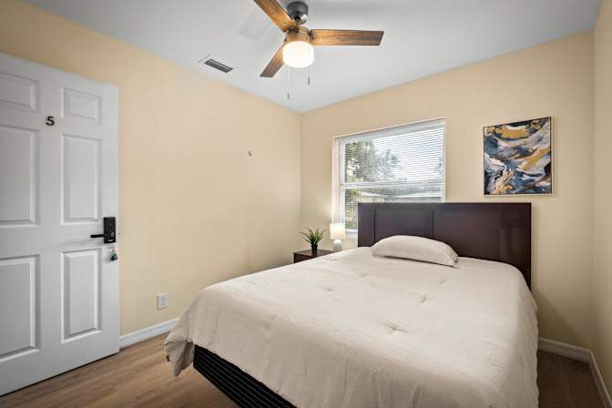 PadSplit's room