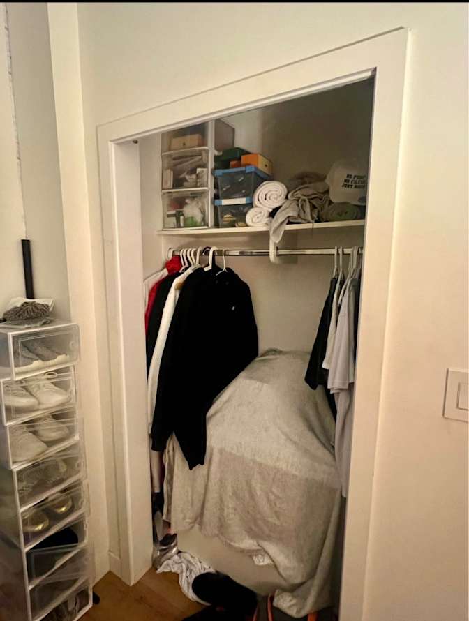 Lee's room