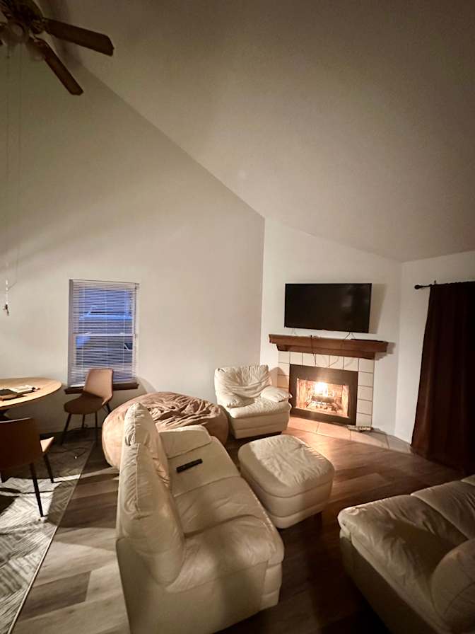 Jason Philips's room