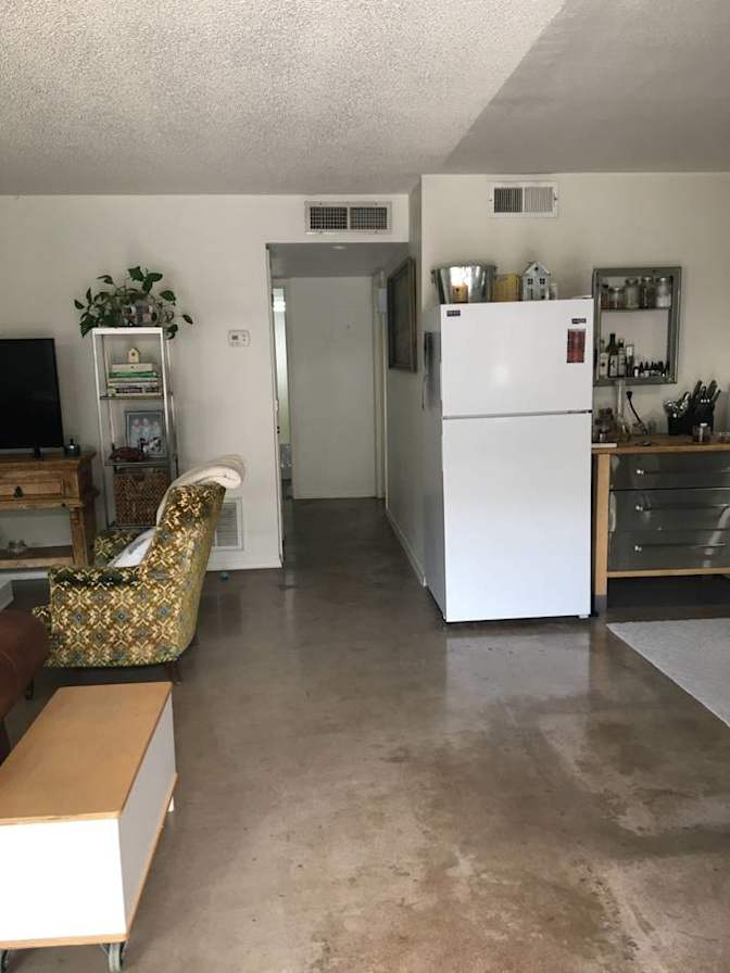 Room For Rent's room