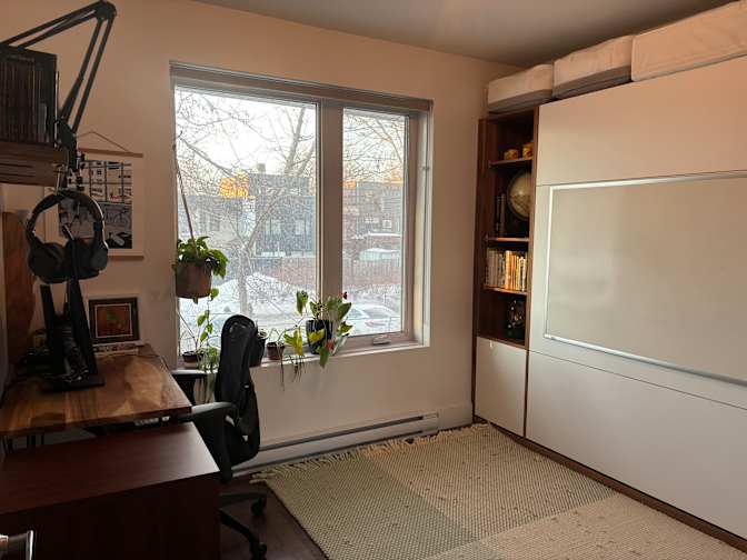 Aidan Houston's room