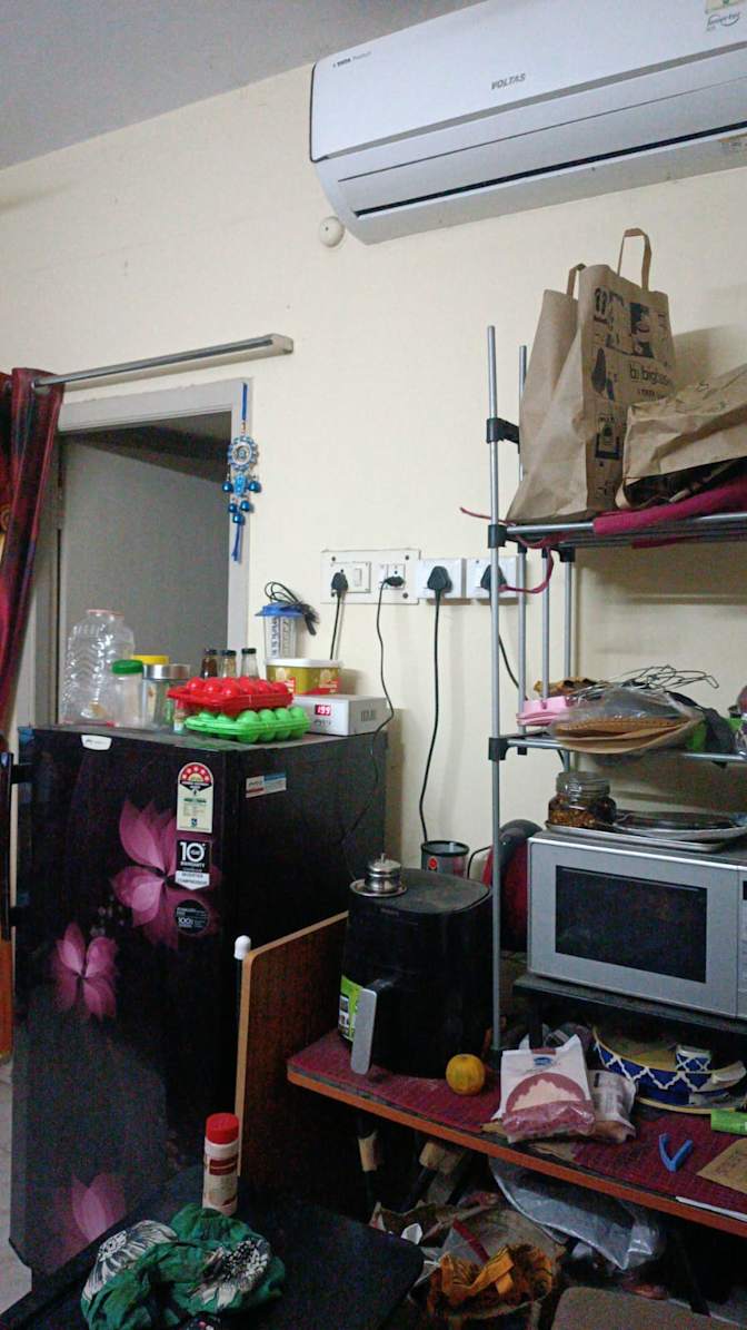 PriyanalliR's room