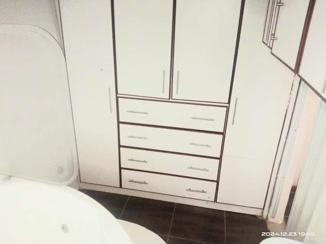 LB's room