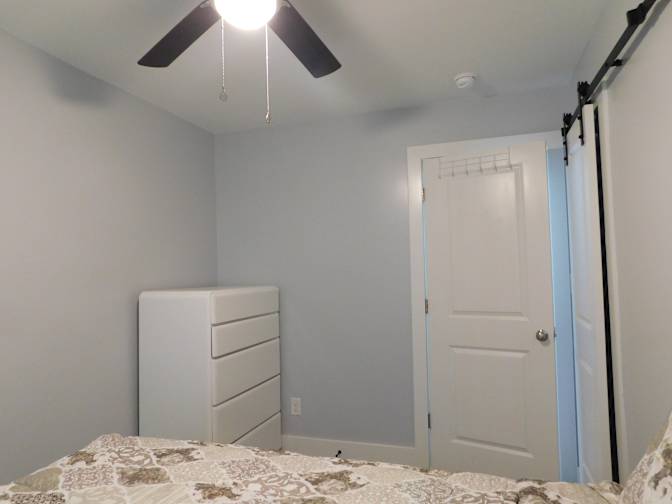 Carolina Realty Link's room