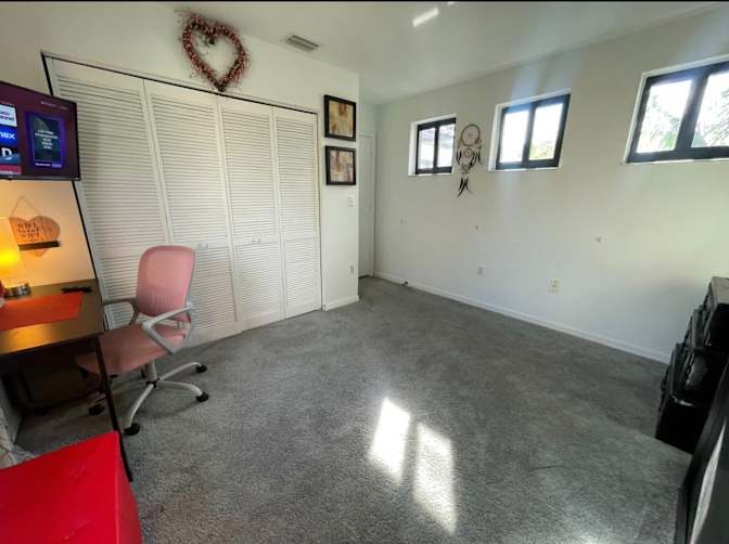 Liz's room