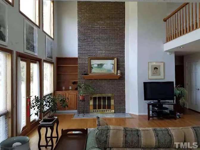Alcove Rooms's room