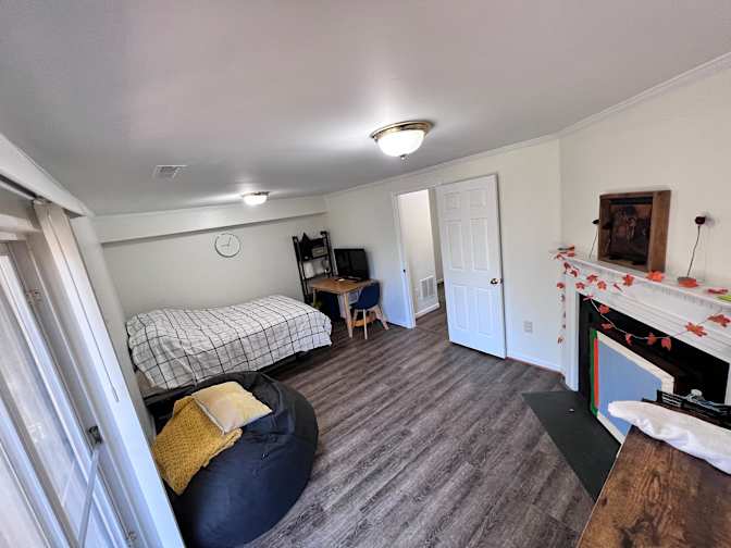 Kami's room