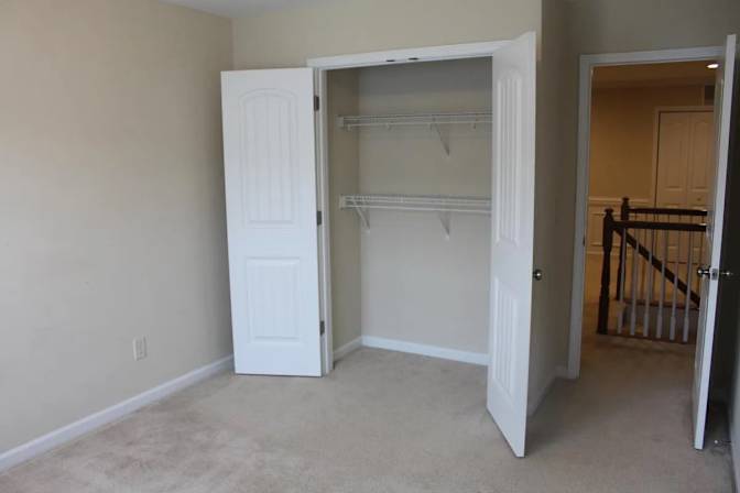 Alcove Rooms's room