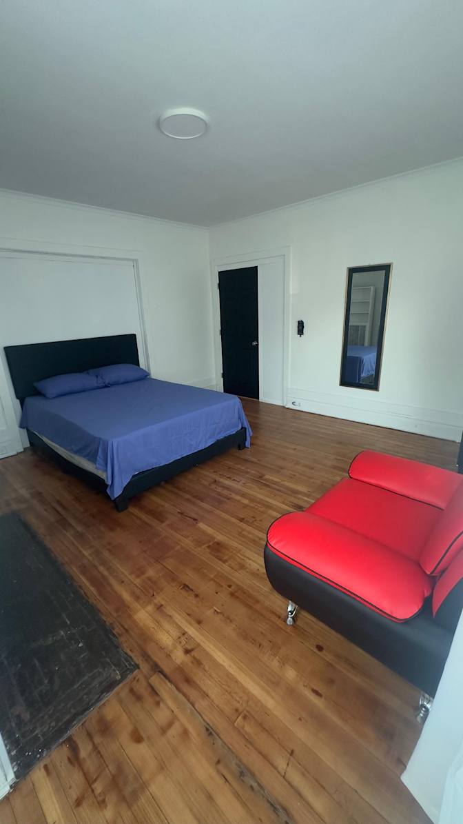 CRISTIAN ARANEDA's room