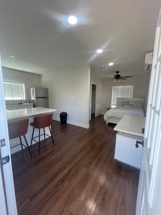 MARIBEL QUIROZ's room
