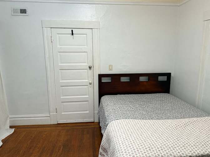 Sandy's room