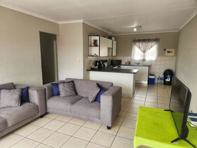 Nontobeko's room