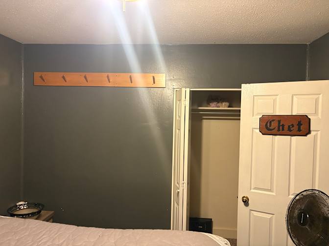 chet's room