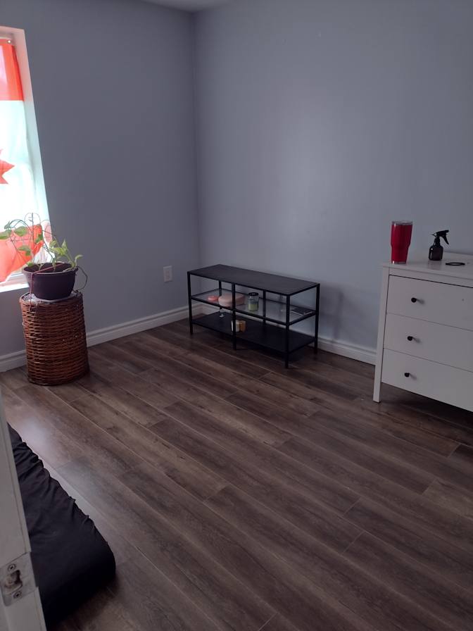 Rhonda's room