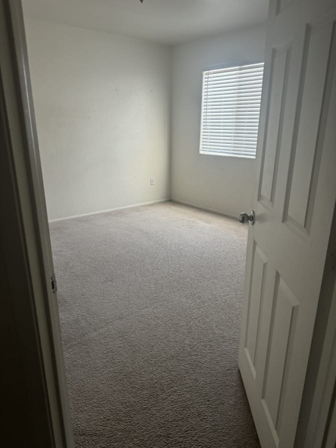 Gerardo Rosales's room
