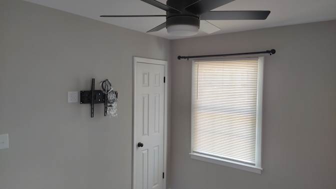 Alcove Rooms's room
