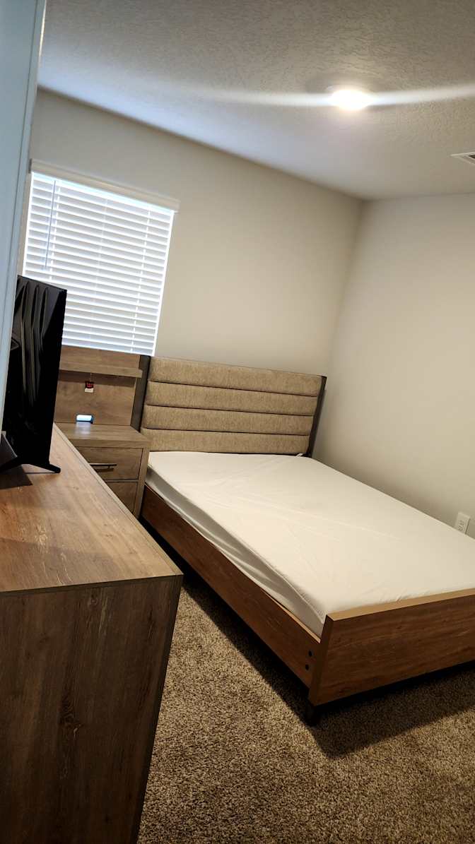 Shadae Reid's room