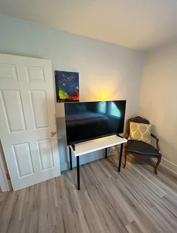 Wei's room