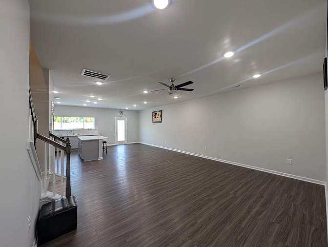 Alcove Rooms's room