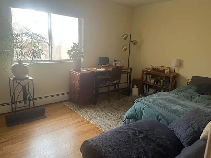 Toan's room