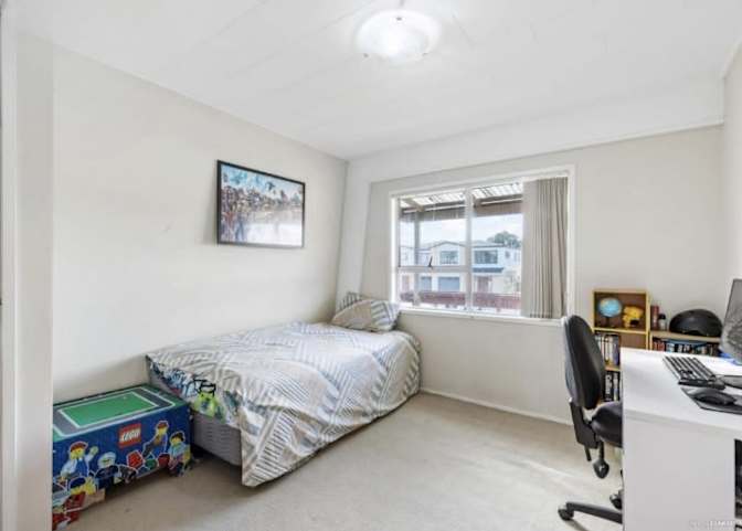 Naresh Kumar's room