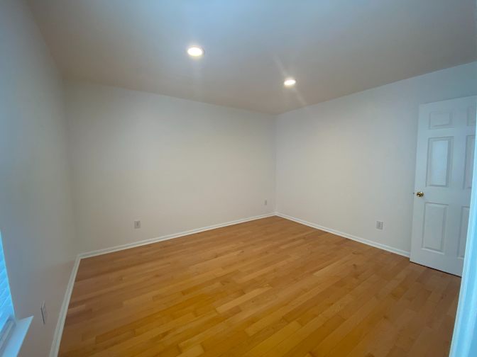 Alcove Rooms's room