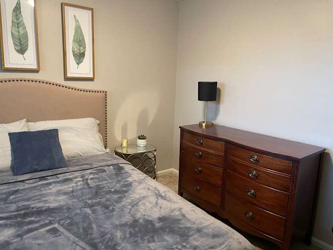 Carol mackey's room