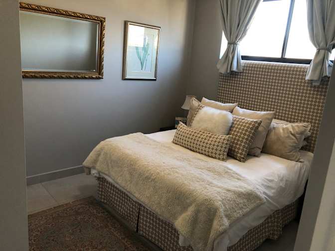 JAMES THOMPSON's room