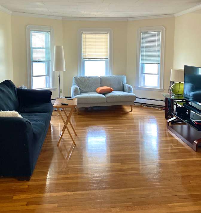 Zhang's room