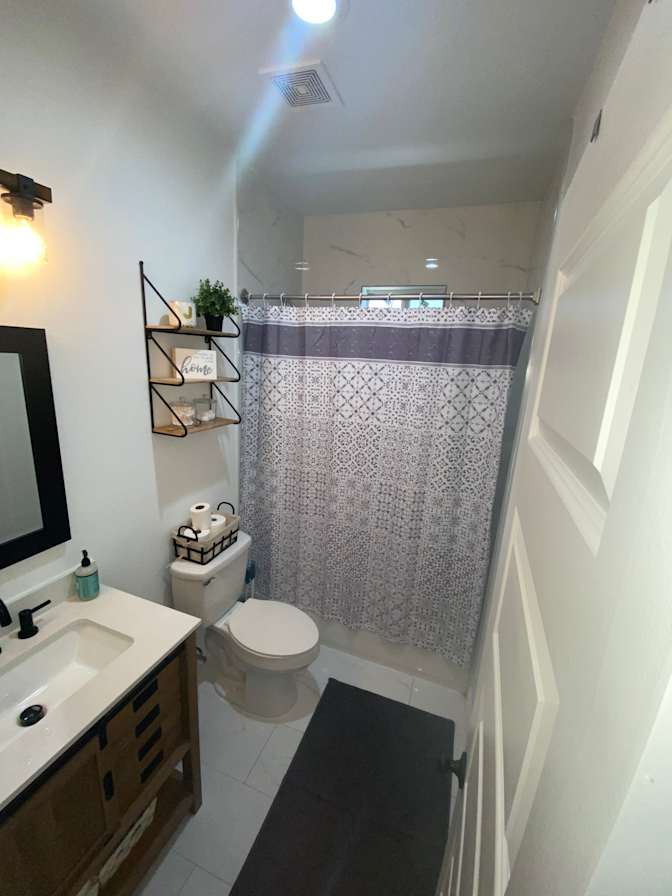 Jess F's room