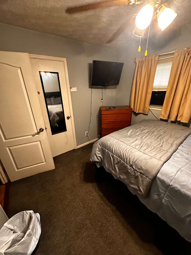 Larry's room