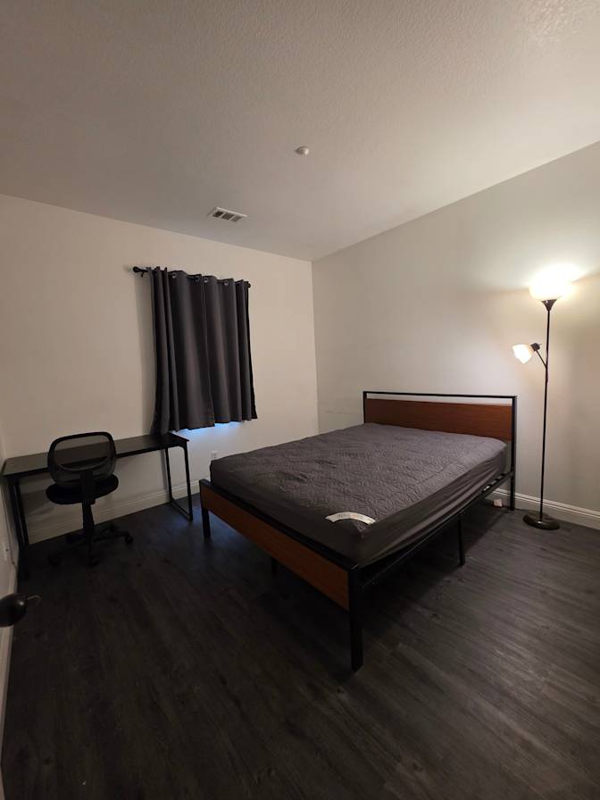 Dc's room