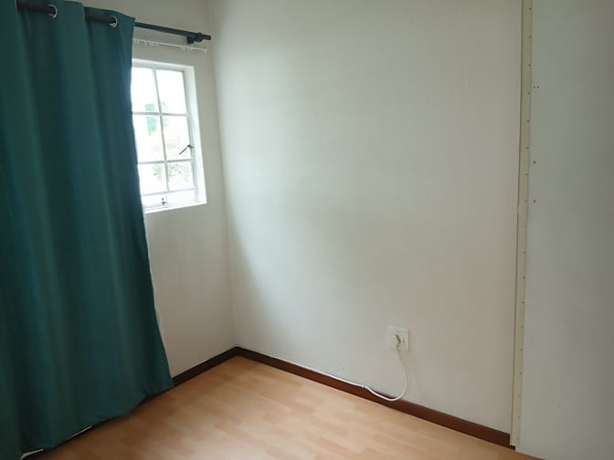 Shad Marang's room
