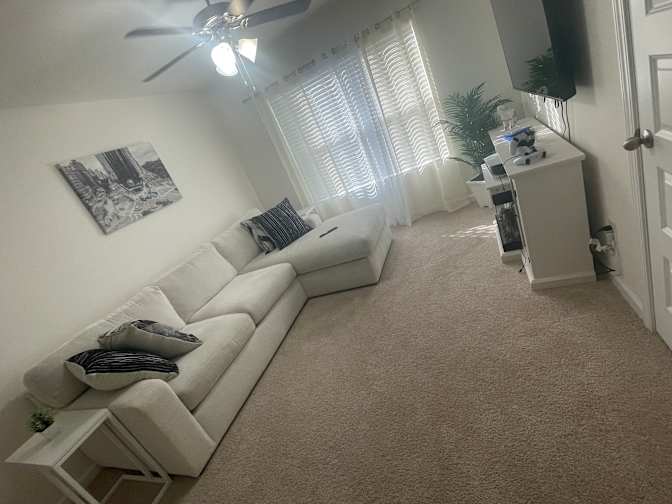 Kelly's room