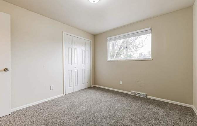 John  Collette's room