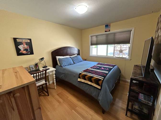 Annie's room