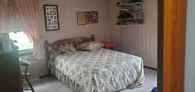 Paul J Reeves's room