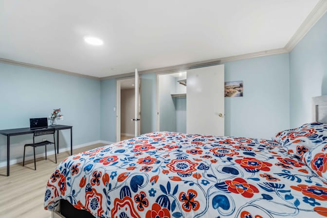 Elham's room
