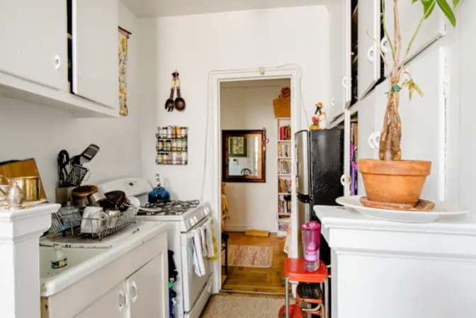 Glorya's room