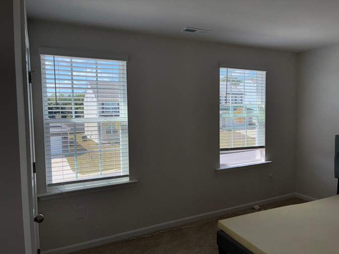 Alcove Rooms's room