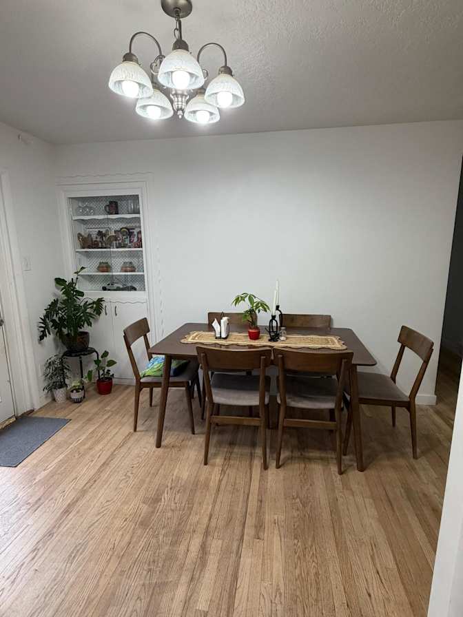 Ludis Benitez Almenares's room
