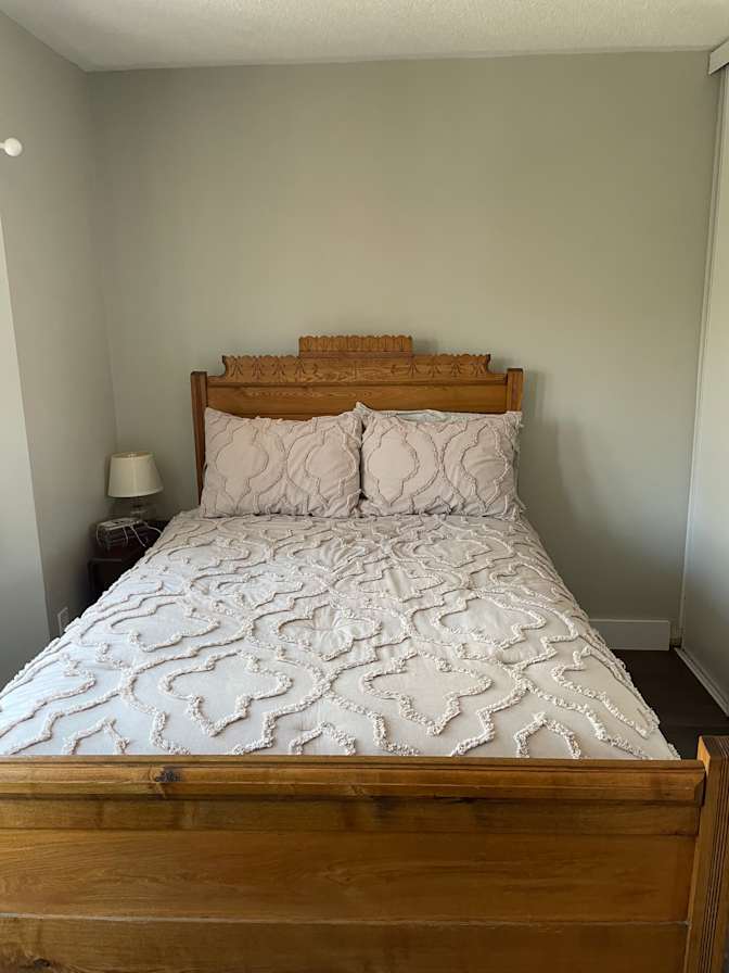 Alicia's room