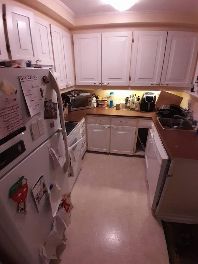 Ayo Kola-Bankole's room