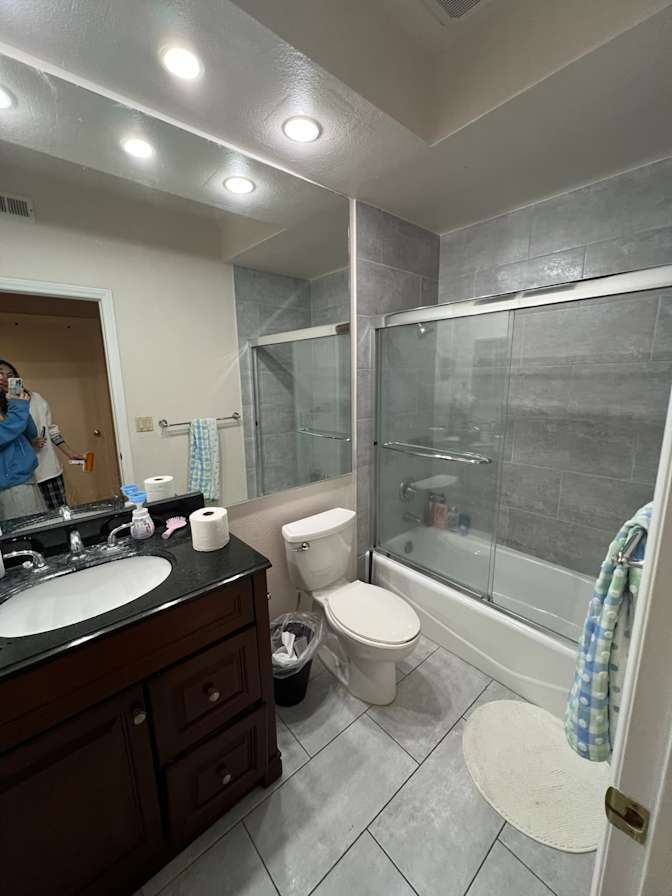 Emily Lin's room