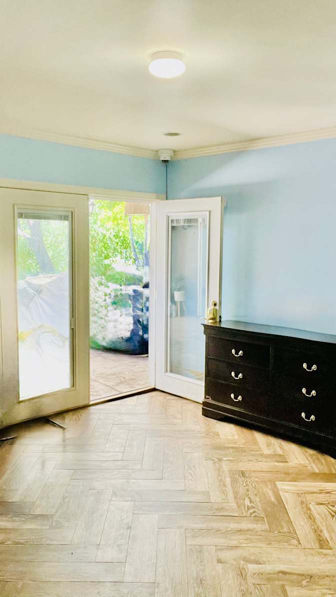 Sara's room