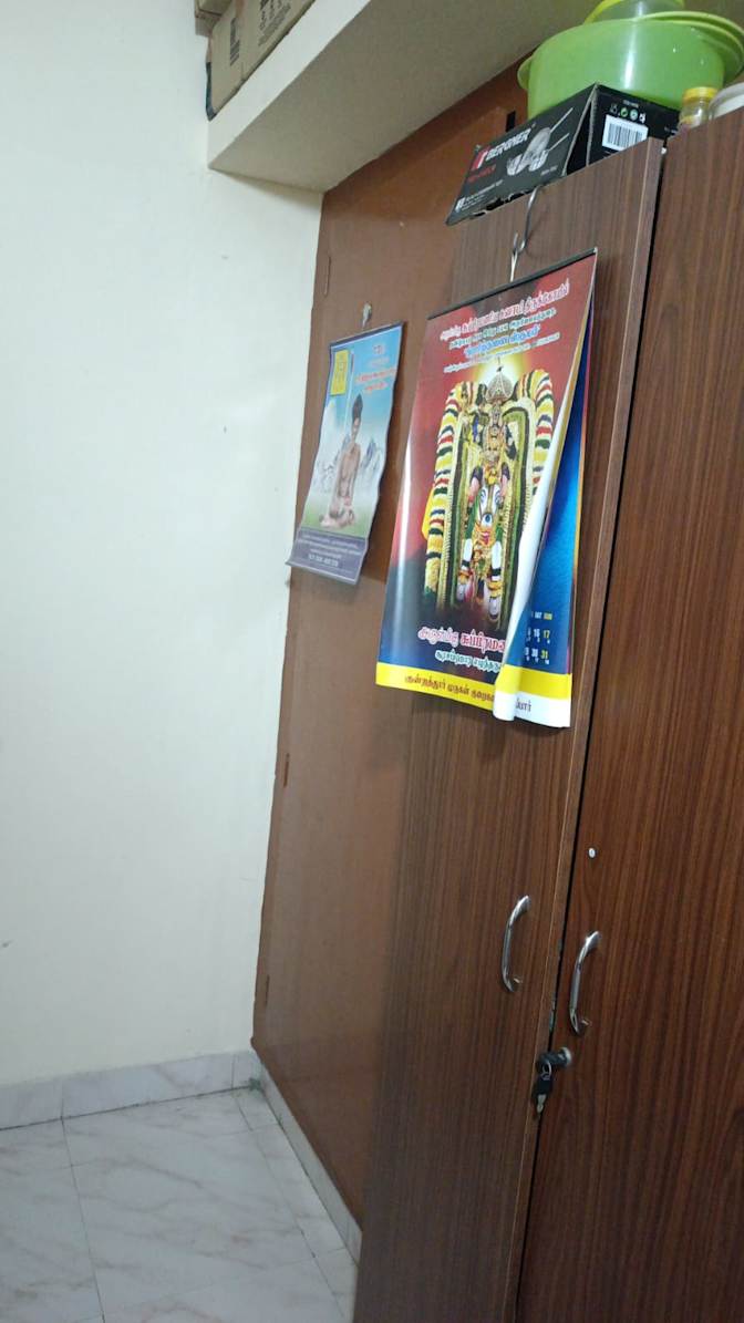 PriyanalliR's room