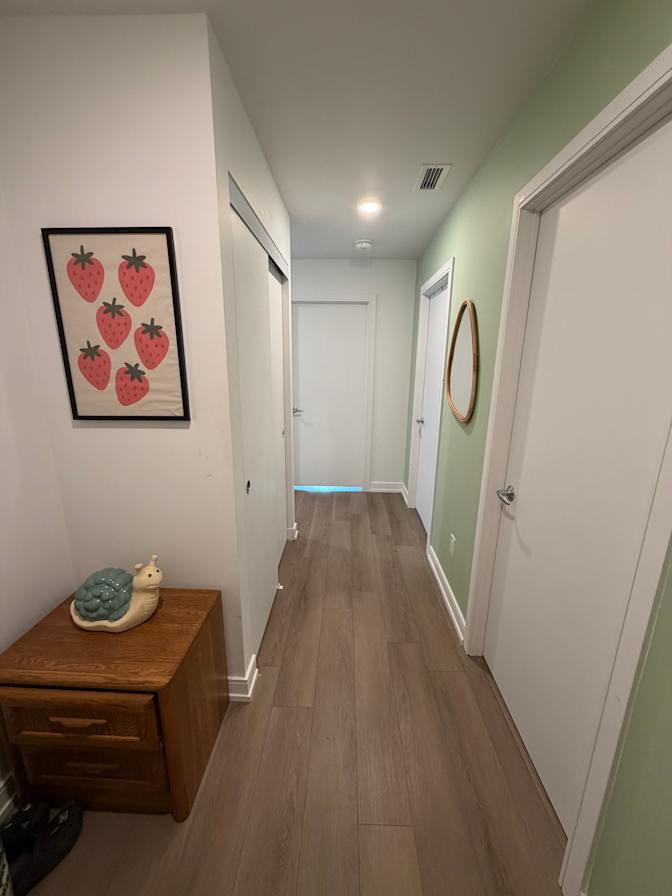 Kelly's room