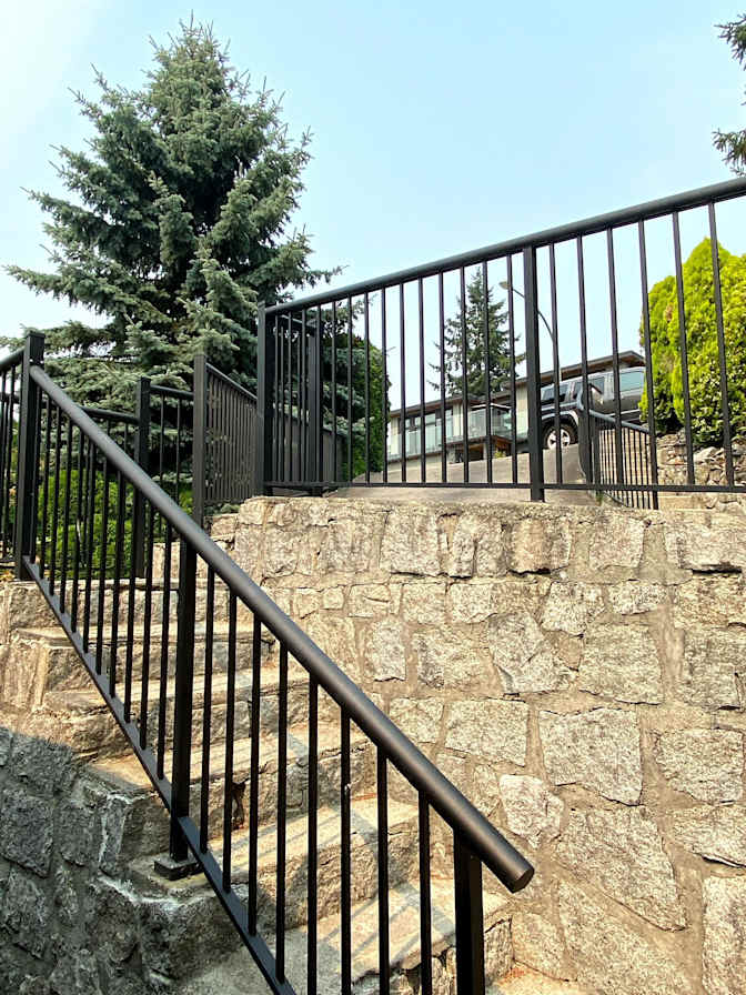 Akhil Cherukara Tom's room